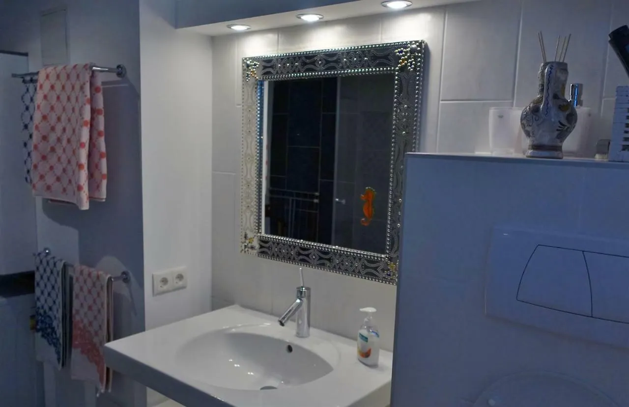 Apartment Austria Center - Wien An Der Donau Austria